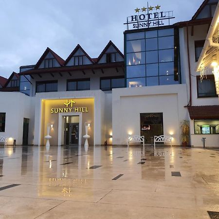 Hotel Sunny Hill クルージュ＝ナポカ エクステリア 写真