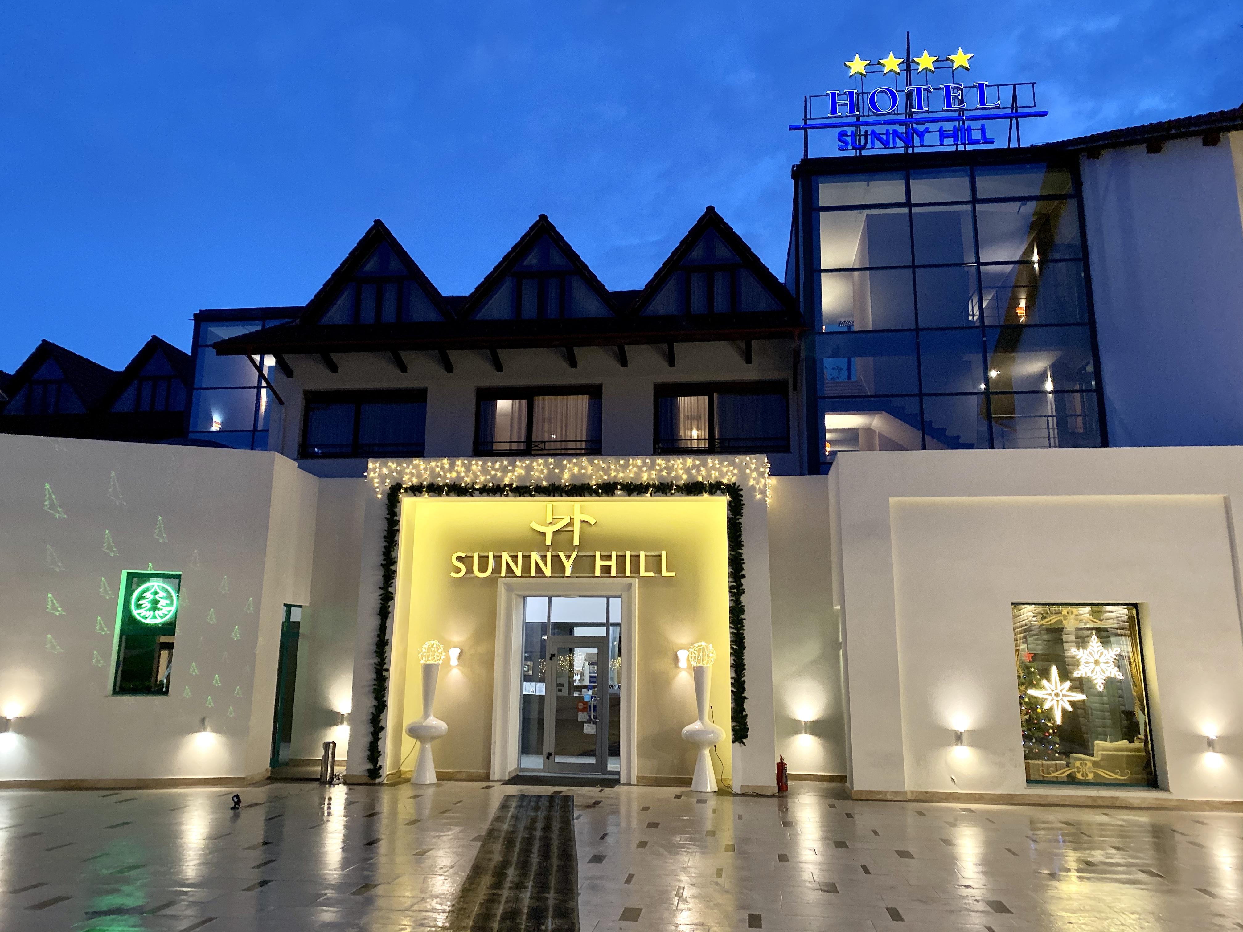Hotel Sunny Hill クルージュ＝ナポカ エクステリア 写真