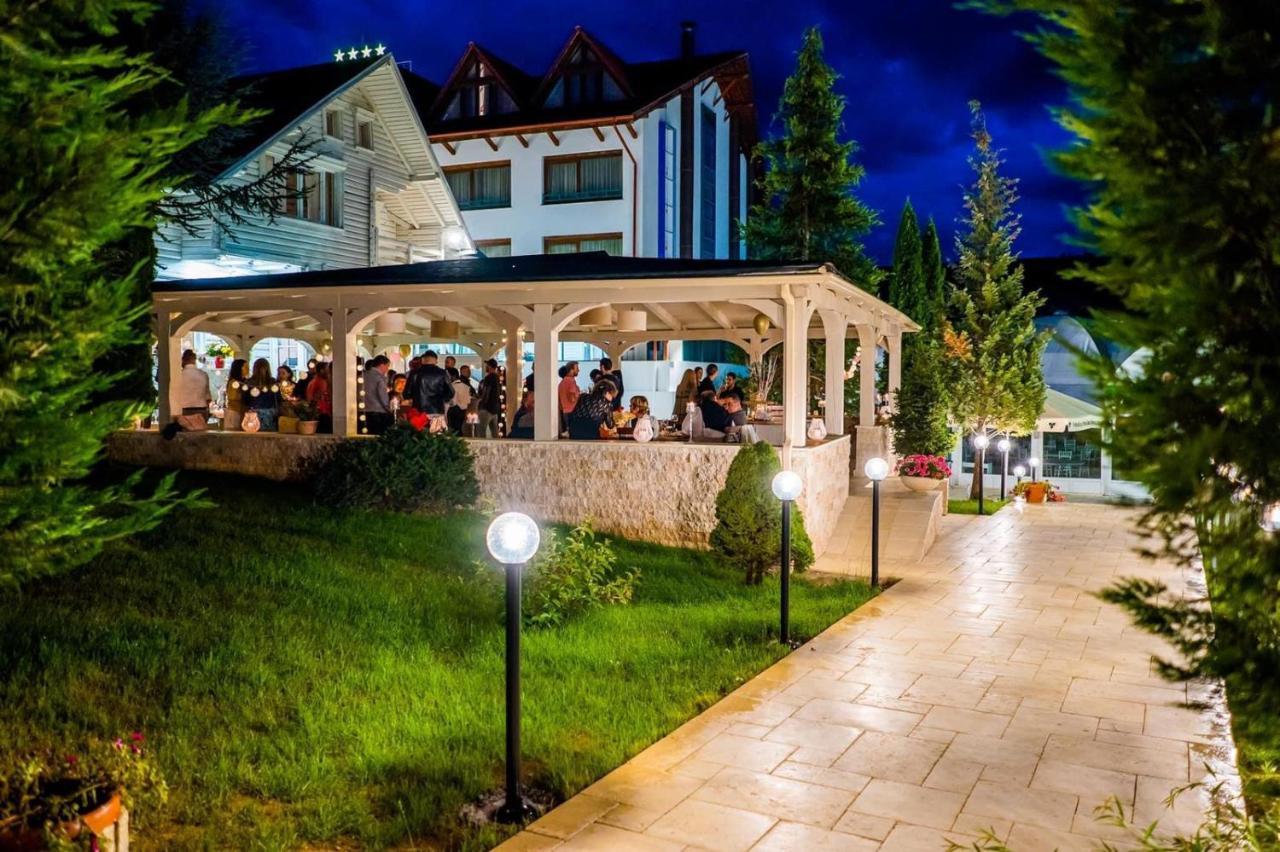 Hotel Sunny Hill クルージュ＝ナポカ エクステリア 写真